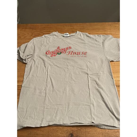 A Christmas Story House & Museum Cleveland OH, Gray Shirt Large - Picture 1 of 5
